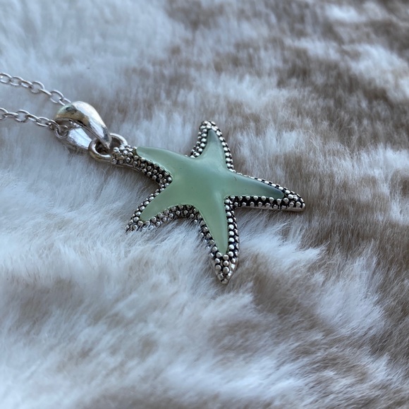 Jewelry - Starfish silver necklace